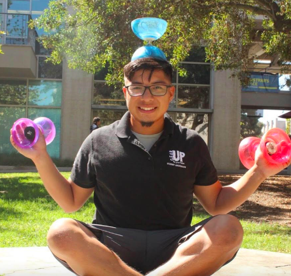 Luis Flores Cuevas (2018-2019 Cohort) Cognitive Science Major